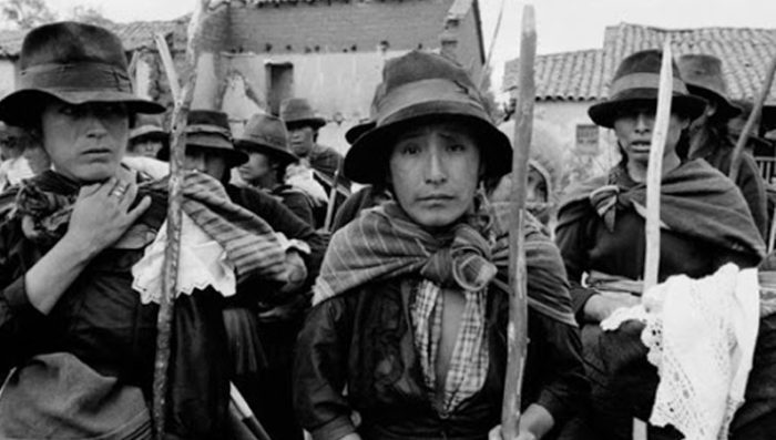 Dünya Devrimindeki İki Kambur: Düşmanın Üstesinden Gelmek