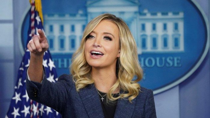 Kayleigh McEnany: Trump’ın “Yaşayan Ölü” Yalancısı