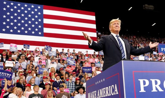 Bob Avakian Diyor ki: “Donald Trump ‘Sert’ Değil, İçi Faşist Dışkısı Dolu Bir Kese Kağıdıdır!”