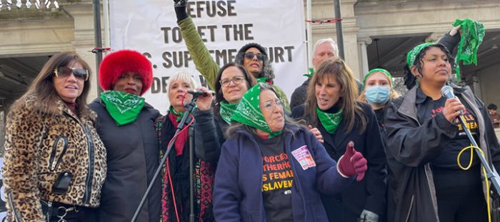 Yüksek Mahkeme Kürtaj Hakkına Son Vermeye Çalışıyor: “Sokaklara Çıkılmalı” ve Bunun Kaybedilmesine İzin Verilmemeli