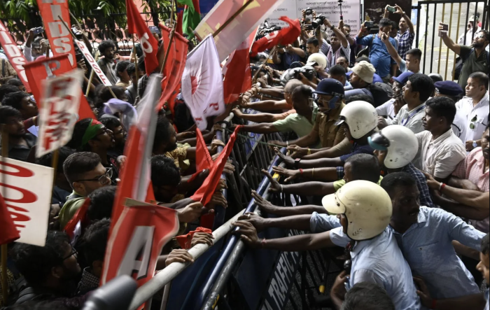 Bangladeş’ten Yeni Açıklama: Kahrolsun Şeyh Hasina’nın Gerici Kanlı Rejimi! Gerçek Bir Devrimle, Kökten Yeni, Özgürleştirici Bir Toplum İçin!